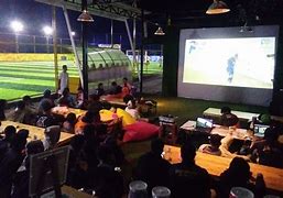 Nobar Bola Duktek